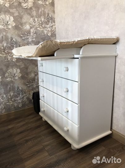 Продам детскую кровать и пеленальный комод