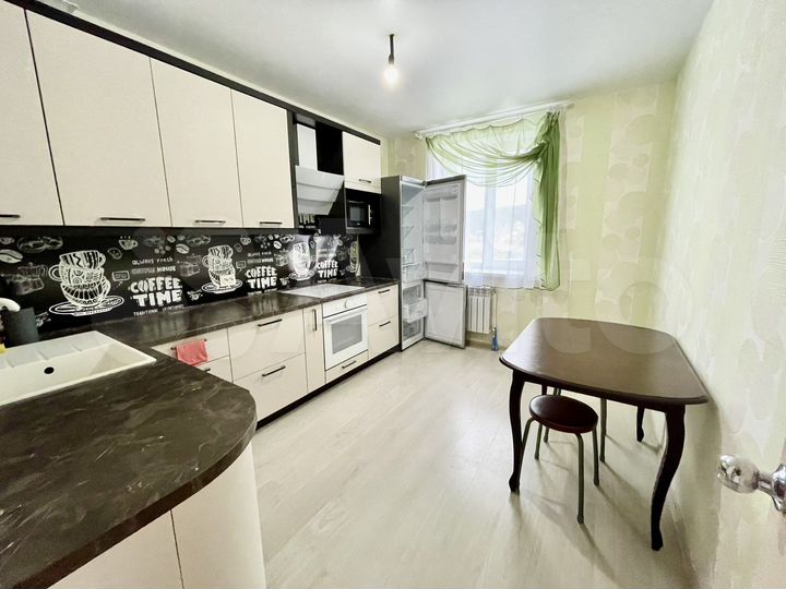 2-к. квартира, 64 м², 8/9 эт.