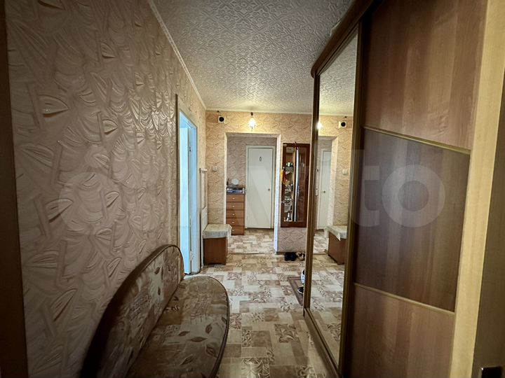 2-к. квартира, 52 м², 4/9 эт.