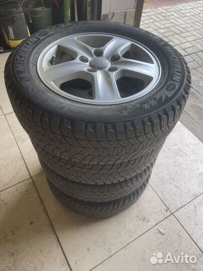 Комплект зимних колес на дисках 195/65 R15