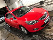 Opel Astra 1.6 AT, 2012, 182 000 км, с пробегом, цена 680 000 руб.