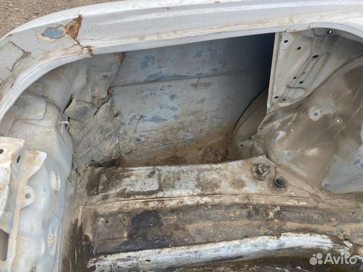 Крыло заднее L toyota exiv ST200