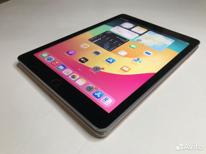 iPad 2018 32gb Wi-Fi + SIM