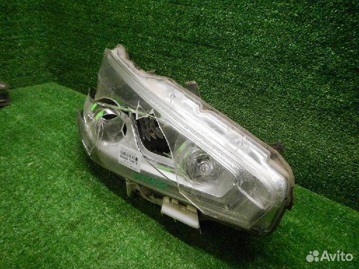 Фара правая Nissan Murano