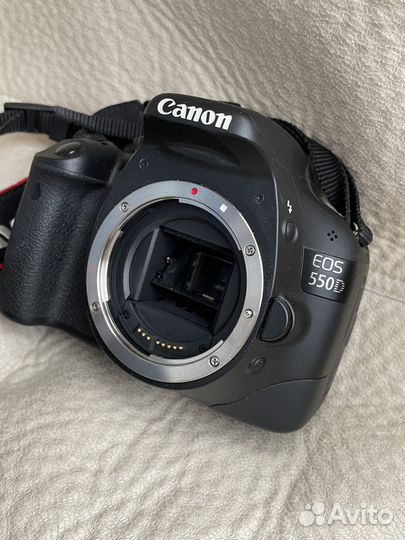 Фотоаппарат Canon 550d