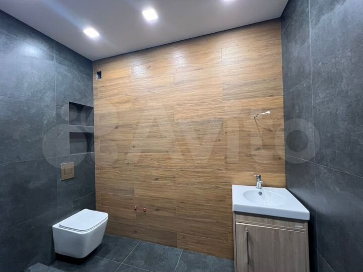 3-к. квартира, 85 м², 9/10 эт.