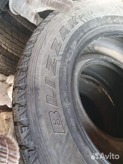 Bridgestone Blizzak DM-Z3 275/60 R18