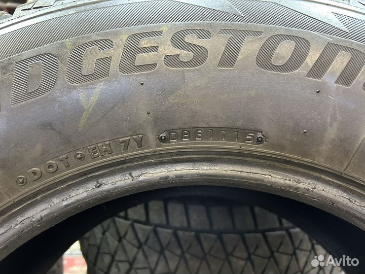 Bridgestone Blizzak DM-V2 265/65 R17