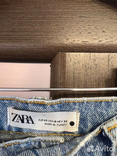 Джинсы Zara