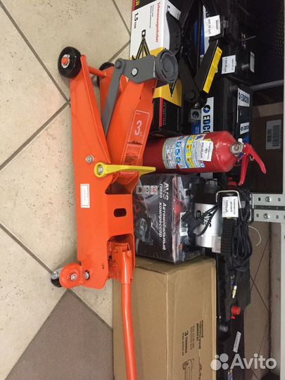 Домкрат 3т гидравл подкатной детальцентр