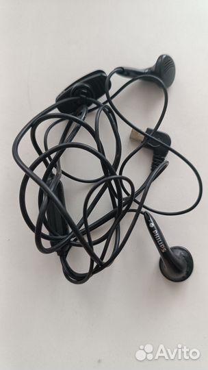 Зарядник, наушники на запчасти
