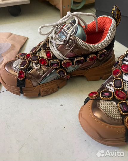 Gucci flashtrack