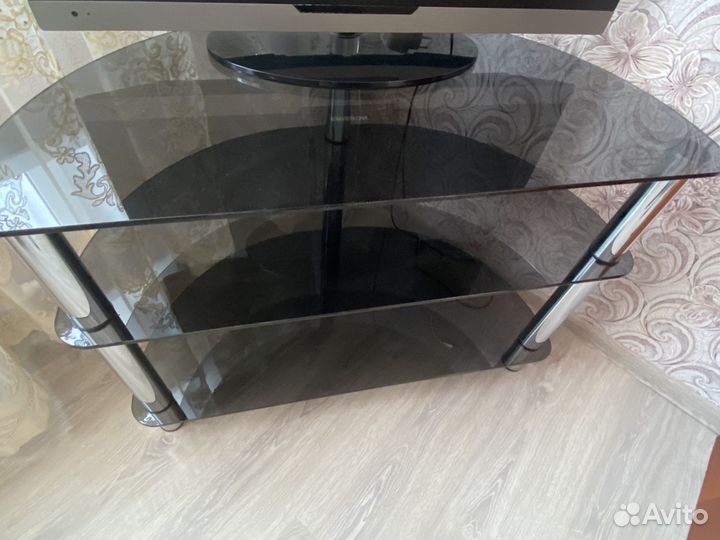 Стеклянная тумба