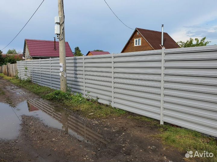 Забор из евроштакетника