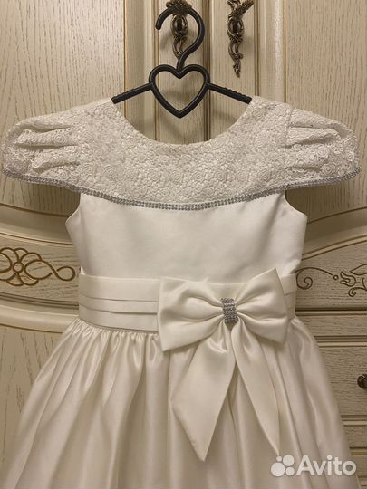 Нарядное платье