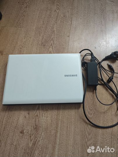 Ноутбук samsung