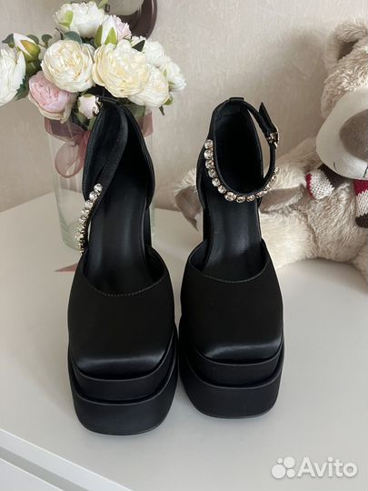 Туфли на платформе 37