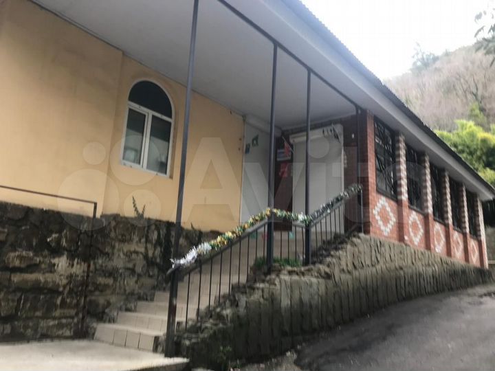Гостиница, 1723.7 м²