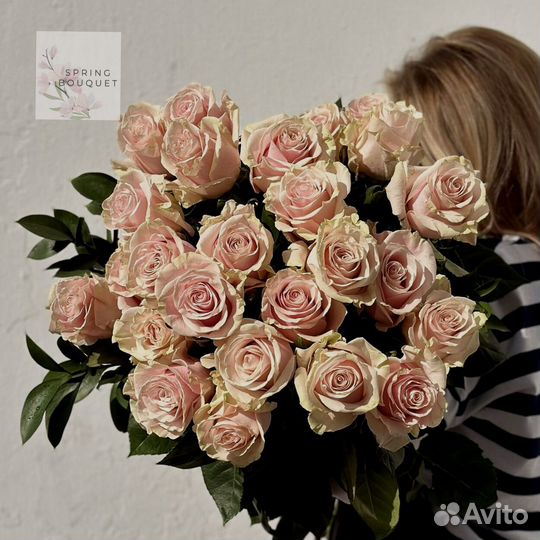 Букет цветов Пионовидная роза Гортензия Матиолла