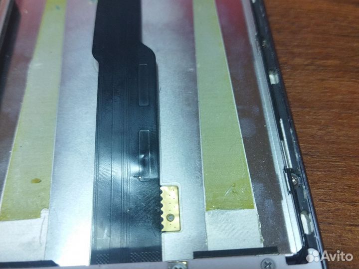 Philips Xenium X818, 3/32 ГБ