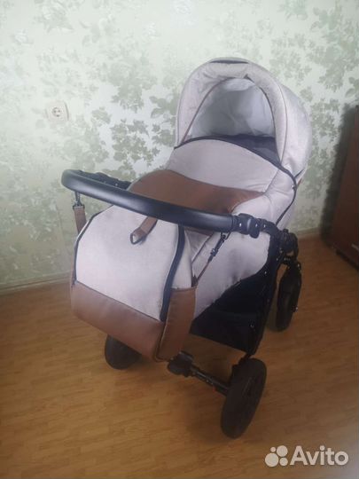 Коляска 2 в 1 roan состояние новой