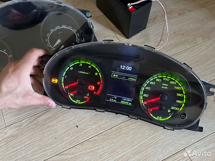 Щиток приборов с навигацией без кан