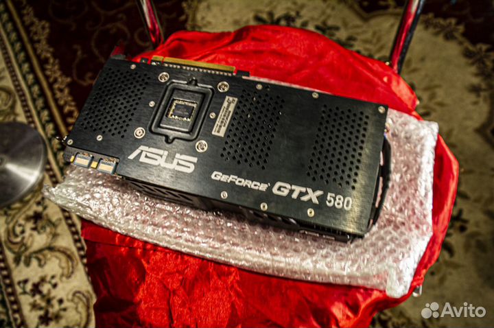 Asus GTX 580 DirectCU II