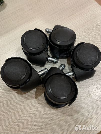 Новые колеса для офисного кресла