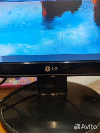 Монитор lg flatron 22