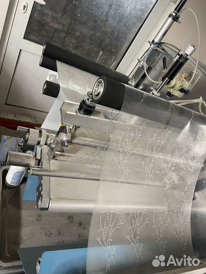 Машинка для сборки аппликации из страз