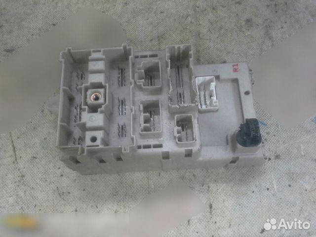 Блок электронный Toyota RAV 4 2000-2005