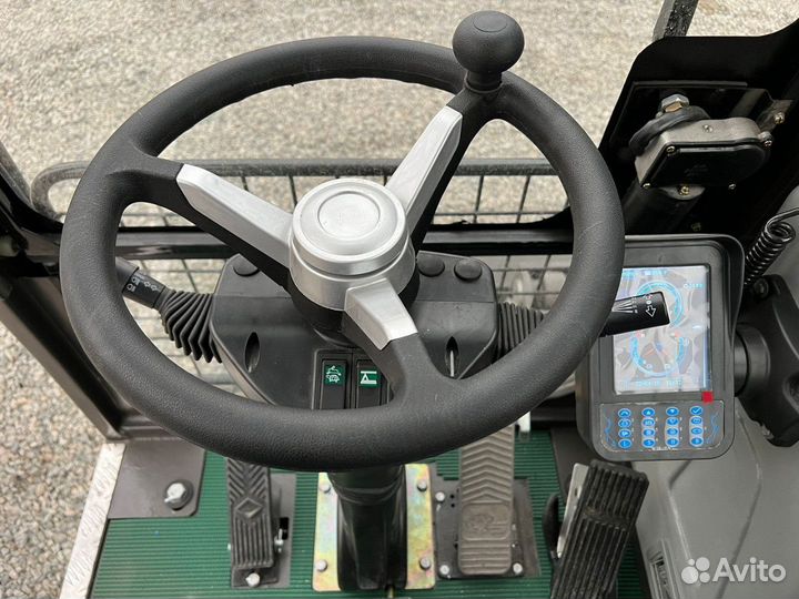 Колёсный экскаватор Bizon K150, 2024