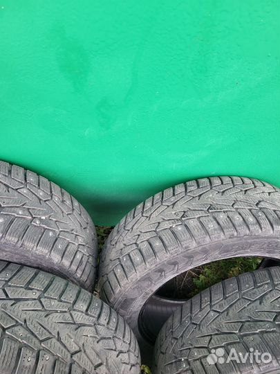Nokian Tyres Hakkapeliitta 7 215/60 R17