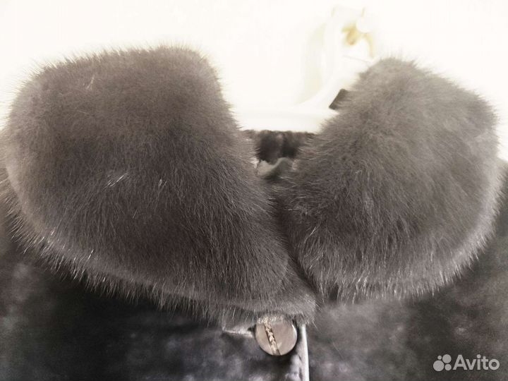 Шуба мутоновая серо-голубая размер 50-52