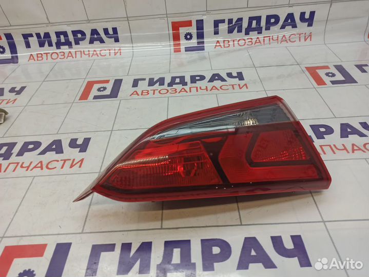 Фонарь задний внутренний левый Hyundai Solaris 92403-H5000