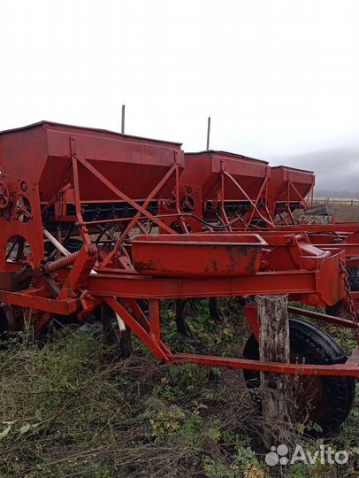 Комплекс посевной Омсельмаш КСКП-2,1, 2009