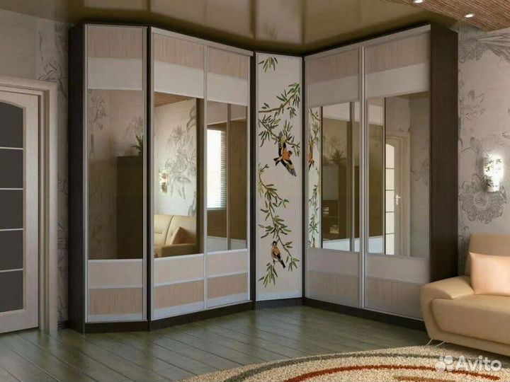 Угловой шкаф