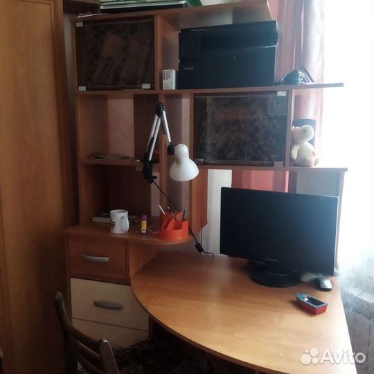 Стол, в отличном состоянии