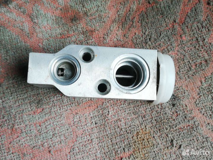 Клапан испарителя кондиционера Шевроле Лачетти