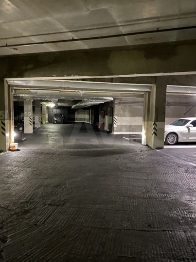 Машиноместо, 18 м²