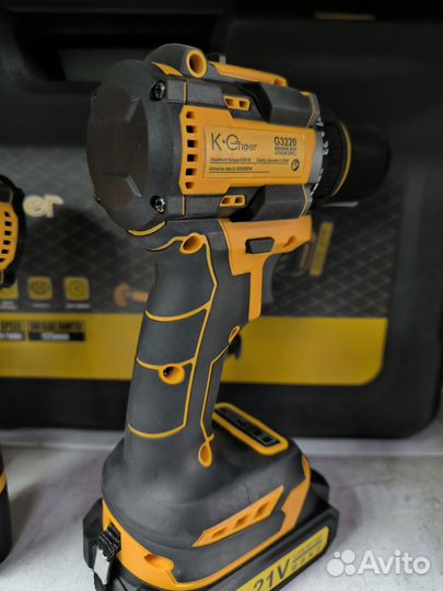 Шуруповерт аккумуляторный GTiger с набором. 21v