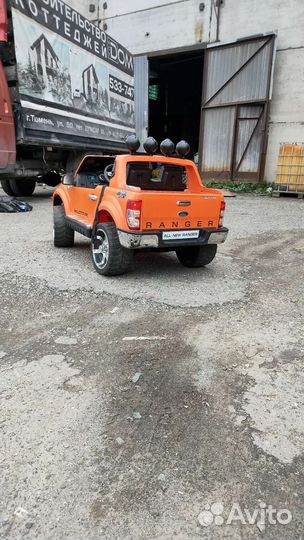 Детский электромобиль бу