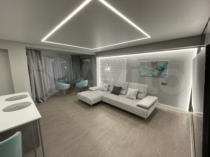 3-к. квартира, 92 м², 2/9 эт.