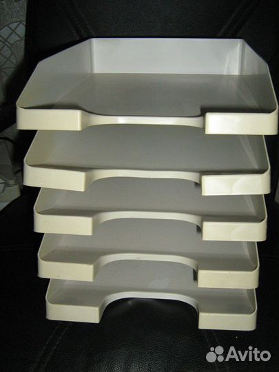 Лоток для бумаг горизонтальный