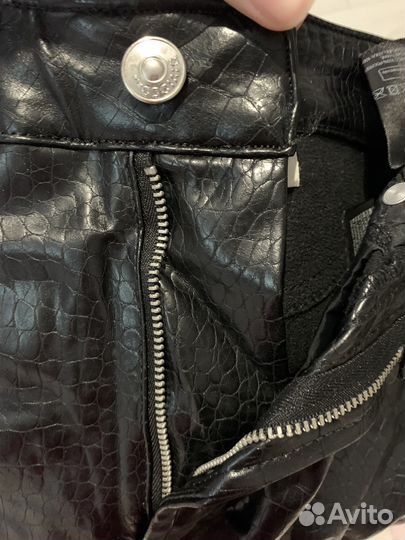 Брюки кожаные hm