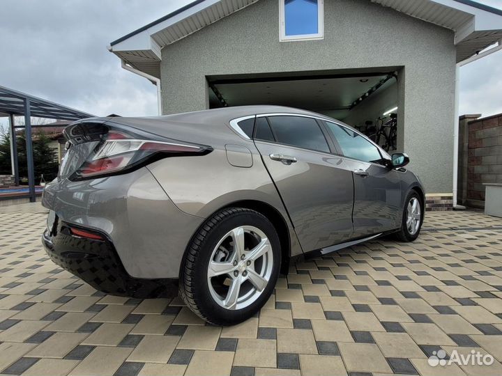 Chevrolet Volt, 2016