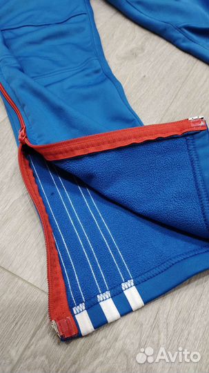 Разминочный костюм