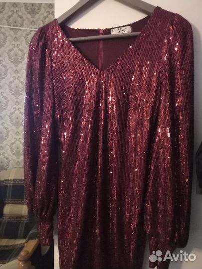 Платье, состояние нового, размер 40-42