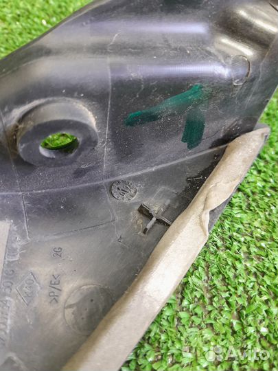 Уголок левого крыла рено меган 2