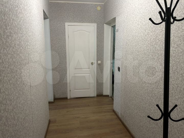 1-к. квартира, 49 м², 1/3 эт.